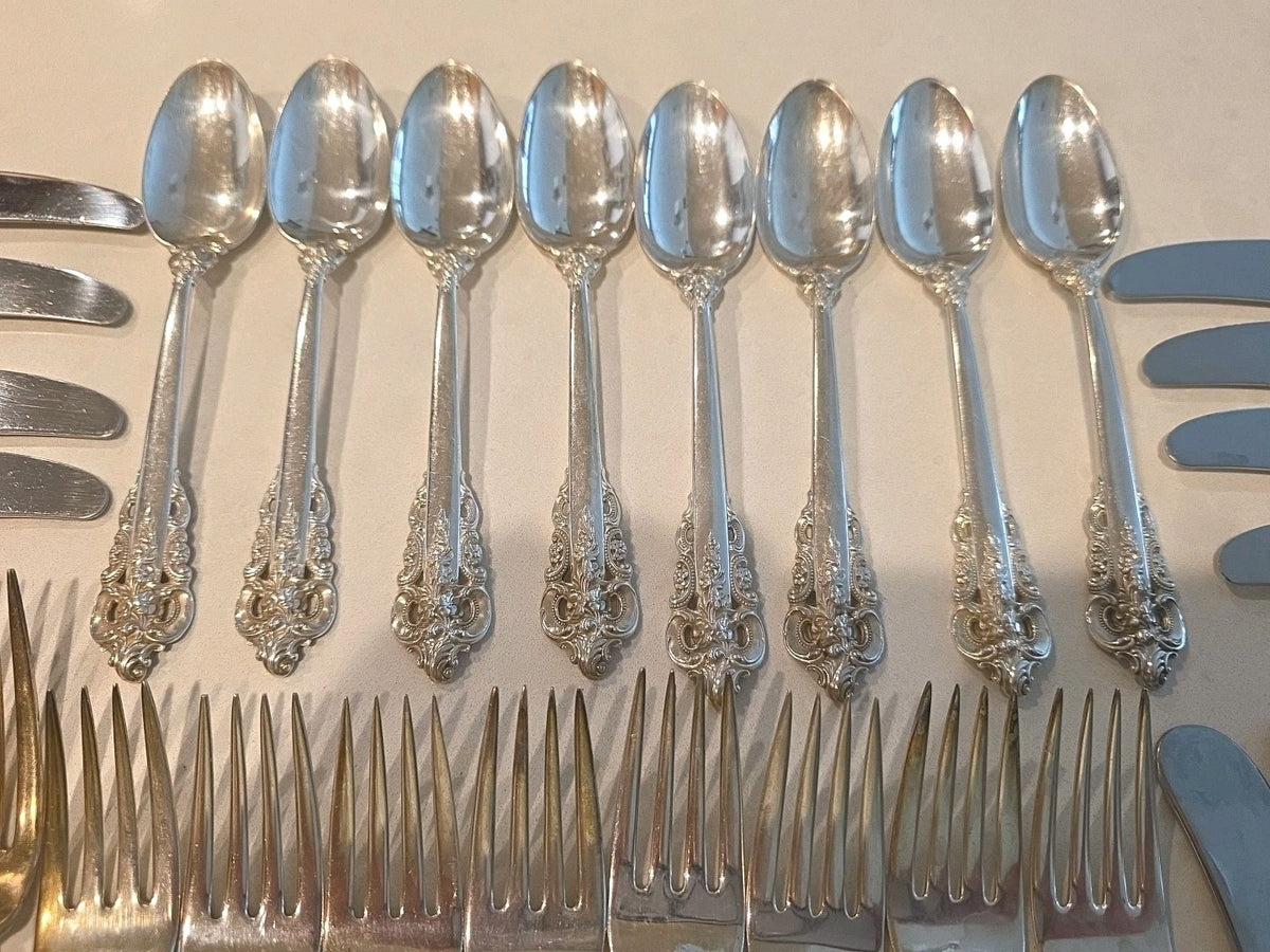40 PC Place Wallace GRANDE BAROQUE STERLING SILVER