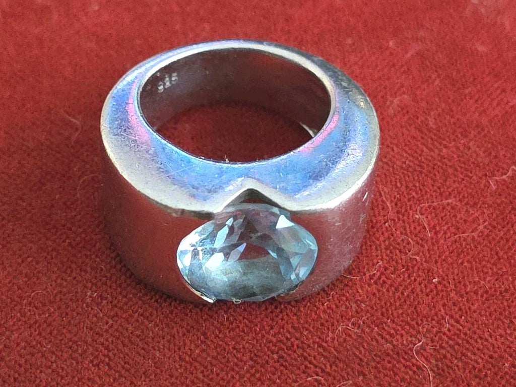 Sterling Silver 925 Thick Minimalistic Oval Cut Blue Topaz Band Ring - Size 6