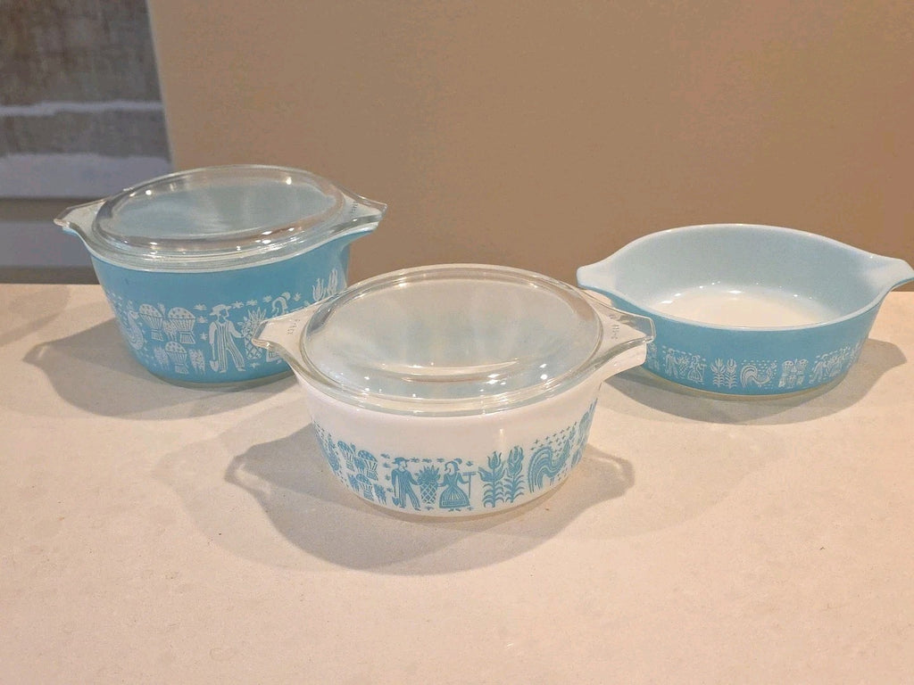 Vntg Pyrex Amish Butterprint Turquoise #471 472 473  3 Piece Casserole 2 Lids