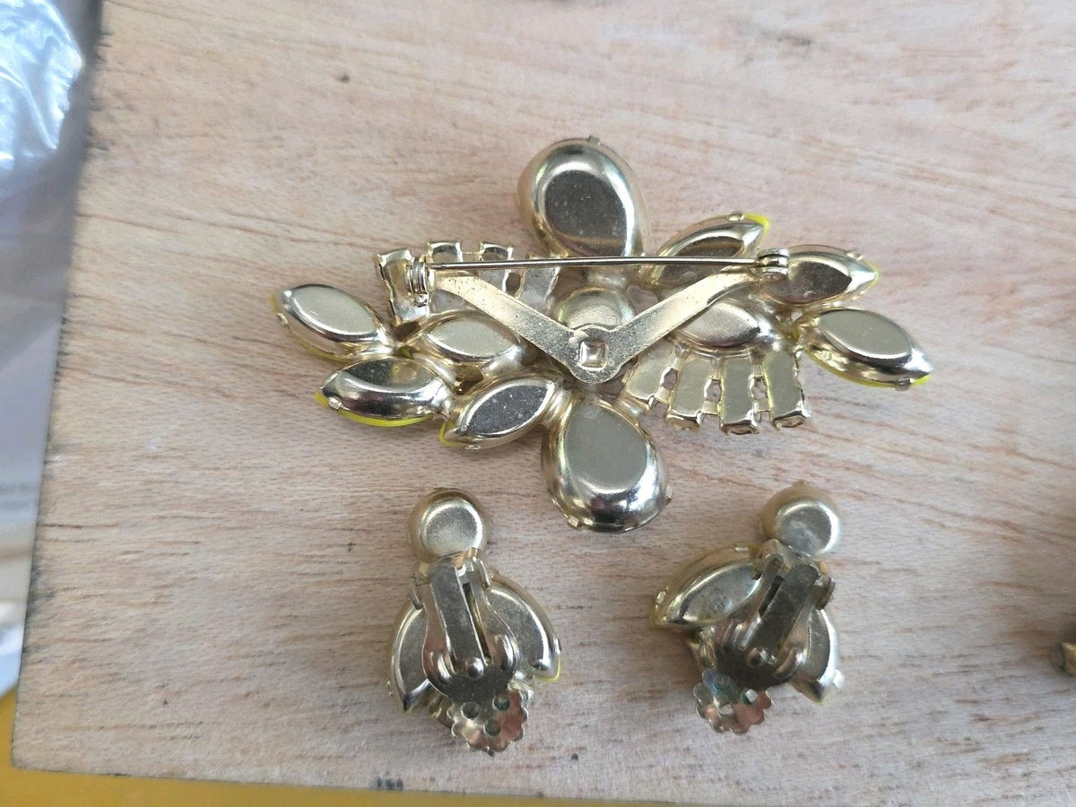 Vintage Gold AB Rhinestone Molded Leaf Juliana Clipon Earrings & Brooch