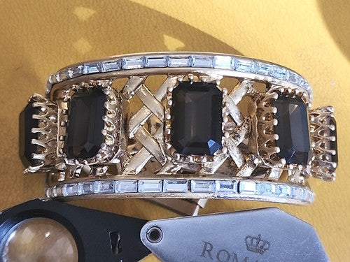 BR Banana Republic Highly Detailed Art Deco Fashion Jewelry Bracelet Cuff