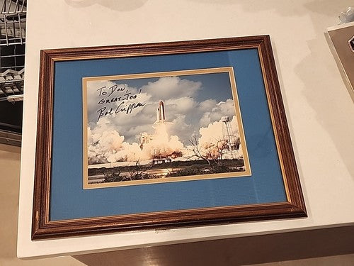BOB CRIPPEN ASTRONAUT SIGNED AUTO STS FIRST SHUTTLE LAUNCH SPACE SHOTS 54 CARD