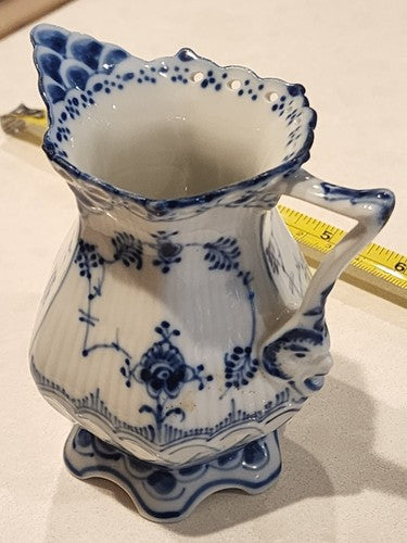 Royal Copenhagen Blue Fluted Full Lace Creamer #1032