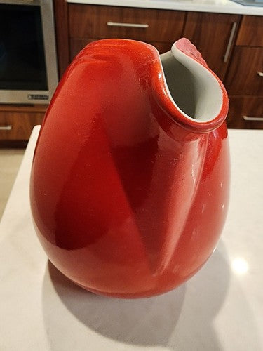 Hall Pert Chinese Red 32 Oz Sani Grid Pitcher Jug