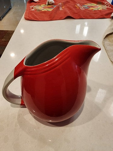 Hall Pert Chinese Red 32 Oz Sani Grid Pitcher Jug