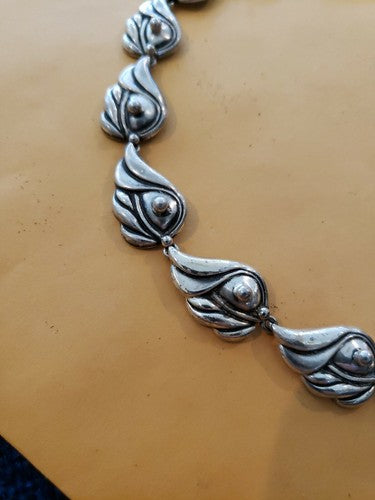 JOSEFF of Hollywood 1940’s Silver Tone Leaf Chocker Necklace Midcentury