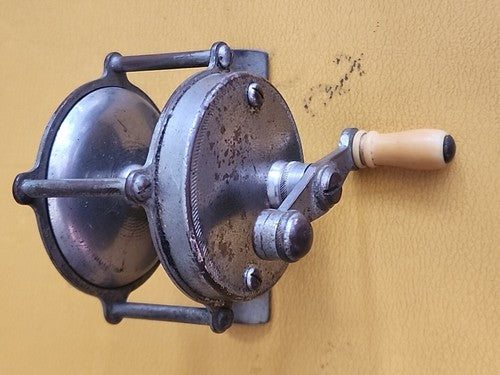 Vintage  Fishing Reel ATLAS 60 Lite Surface Rust