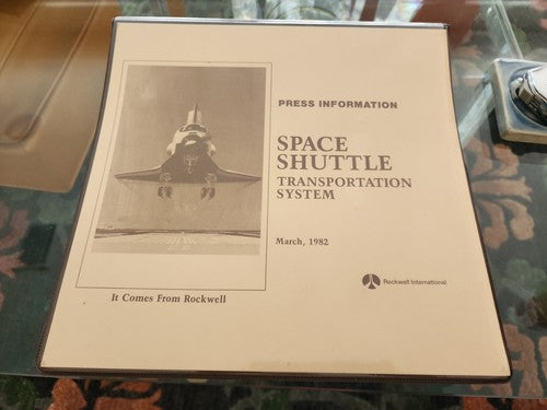1982 NASA Press Information SPACE SHUTTLE TRANSPORTATION SYSTEM Rockwell Intl.
