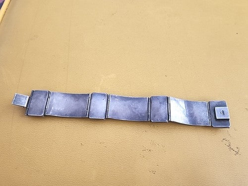 Vintage Aztec Mayan Warrior Face Green Agate Cabochon Sterling Silver Bracelet