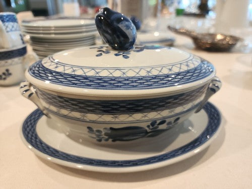 Royal Copenhagen Blue Tranquebar Gravy Boat with Lid No 1016