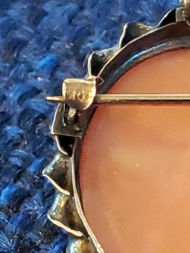 Vintage 10k Yellow Gold Shell CAMEO PIN PENDANT Brooch