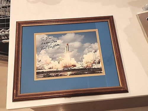BOB CRIPPEN ASTRONAUT SIGNED AUTO STS FIRST SHUTTLE LAUNCH SPACE SHOTS 54 CARD