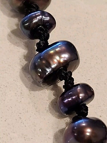 GRAY PEACOCK PEARL NECKLACE STRAND STRING 62 INCHES LONG 83 GRAMS