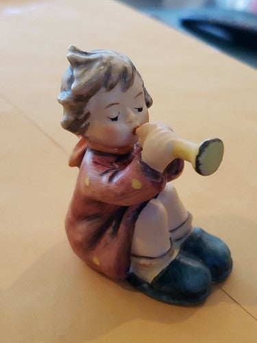 Goebel HUMMEL W. Germany 2.5" Figurine GIRL WITH TRUMPET #391 1968