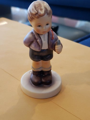 Vintage Hummel Goebel Figurine No Thank You 1988 The Hummel Mark #535