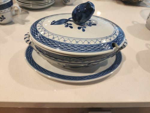 Royal Copenhagen Blue Tranquebar Gravy Boat with Lid No 1016
