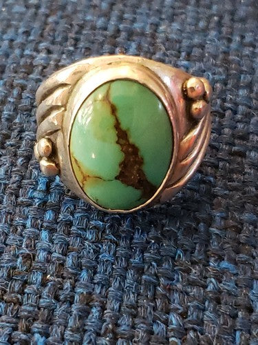 Vintage Navajo Sterling Silver & Turquoise Ring Size 8.5