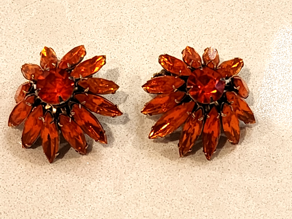 Vintage Judy Lee Burnt Orange Starburst Dome Shaped Earrings
