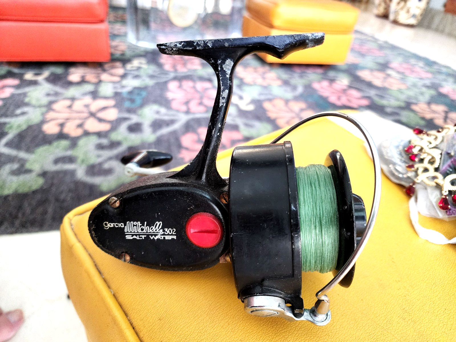 VINTAGE GARCIA MITCHELL 302 SALT WATER REEL