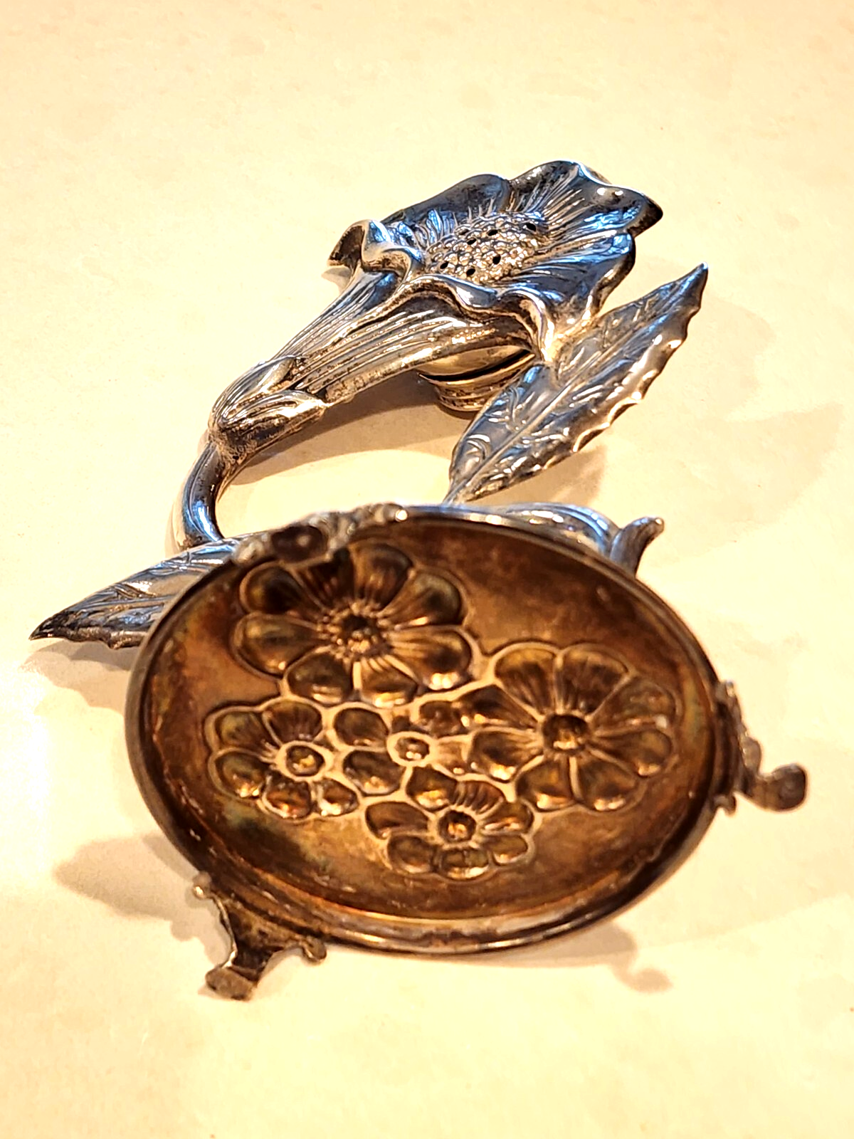 Sterling Silver Judaica  Dazor M Spice Box Flower Marked 925