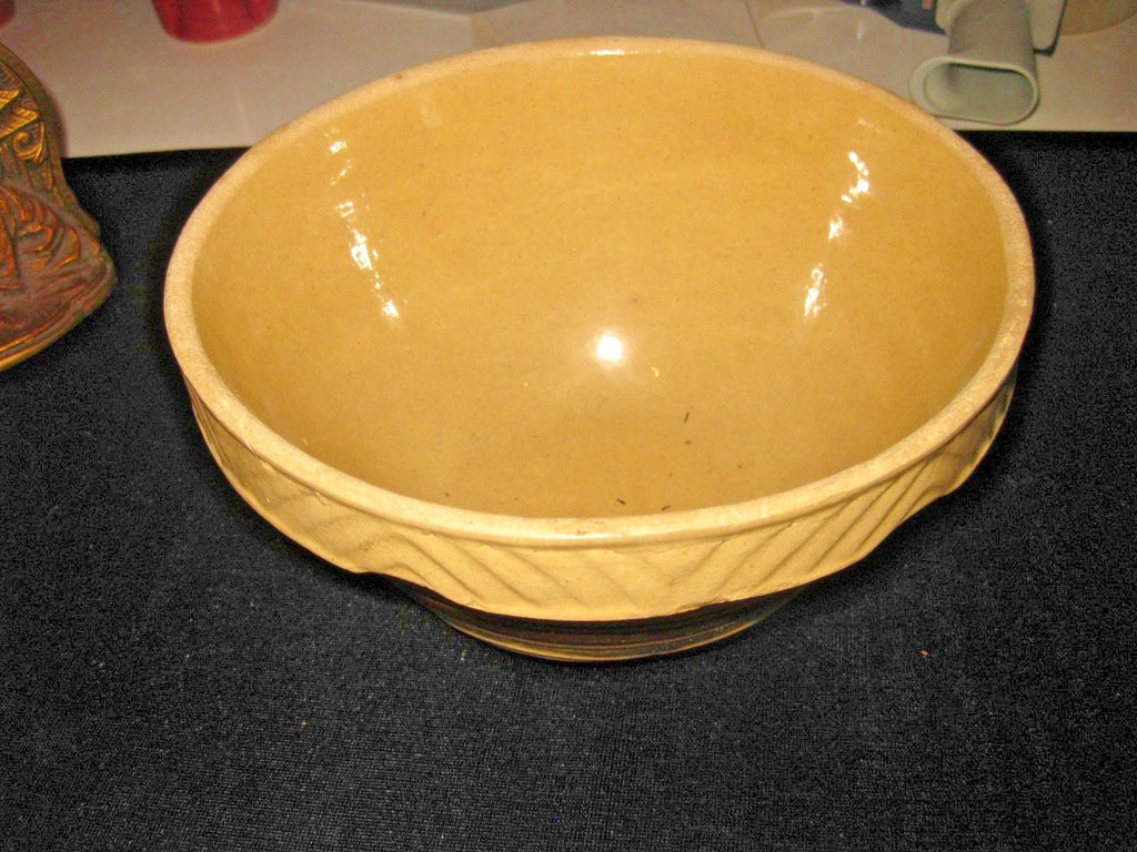 Antique RRPCO 104 Brown Stripe Yelloware Pottery 8" Mixing Bowl