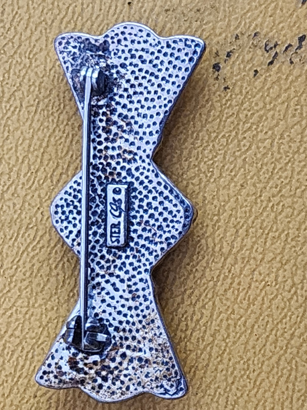 Southwestern Carolyn Pollack Lapis Sterling Silver Pin / Brooch bow Shape Signed