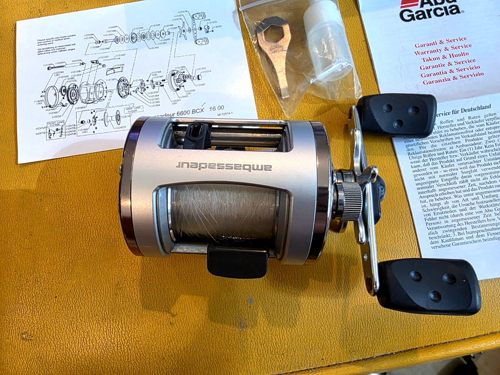 Abu Garcia Ambassadeur 6600EXT Baitcast Reel RH Rare in Box-Vintage