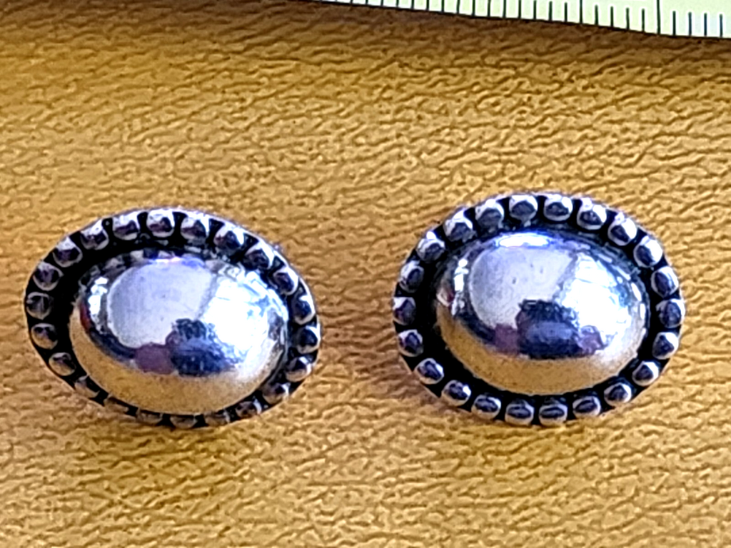 Vintage 925 Sterling Silver Pierce Earrings Mexico