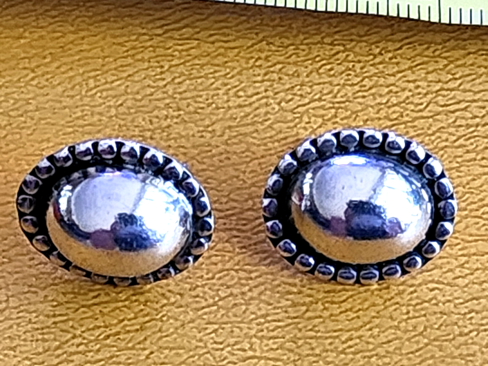 Vintage 925 Sterling Silver Pierce Earrings Mexico