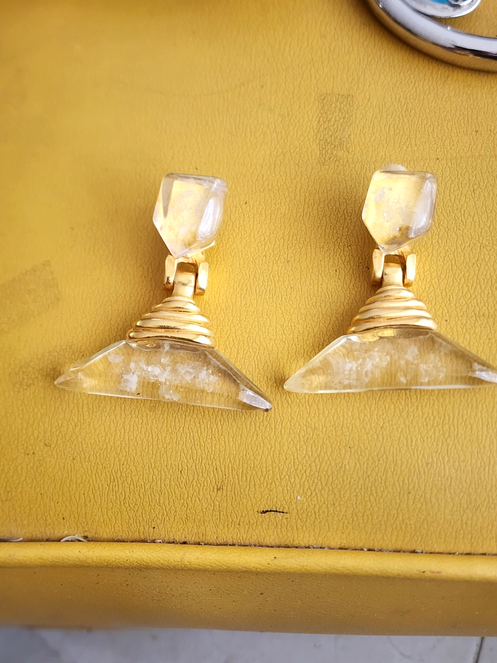 Dominique Denaive Paris Women’s Clip Earrings Gold Plate Clear Resin Chunky 2”