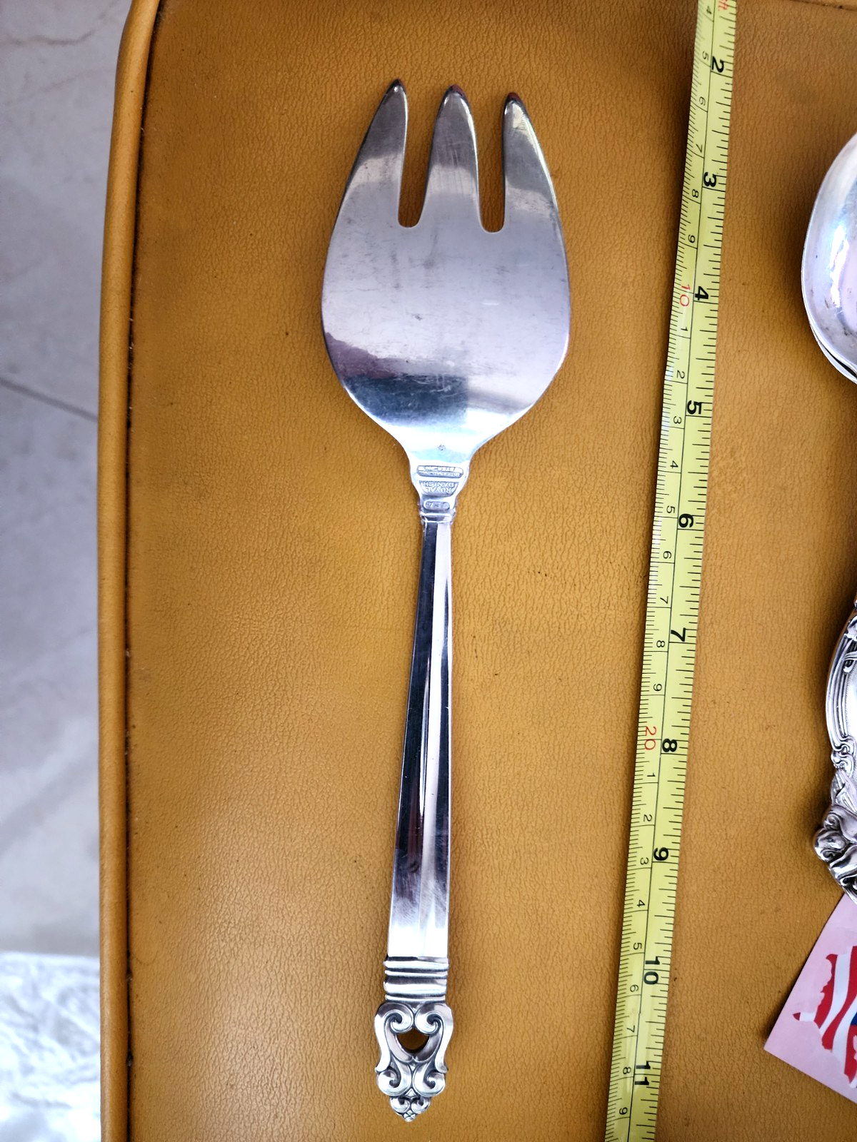 International Royal Danish Medium Solid Cold Meat Serving Fork 8 7/8"