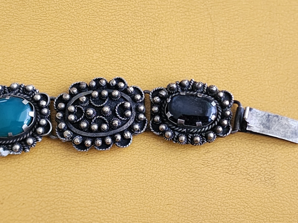 Vintage Sterling Silver Stone Floral Etruscan Links Bracelet