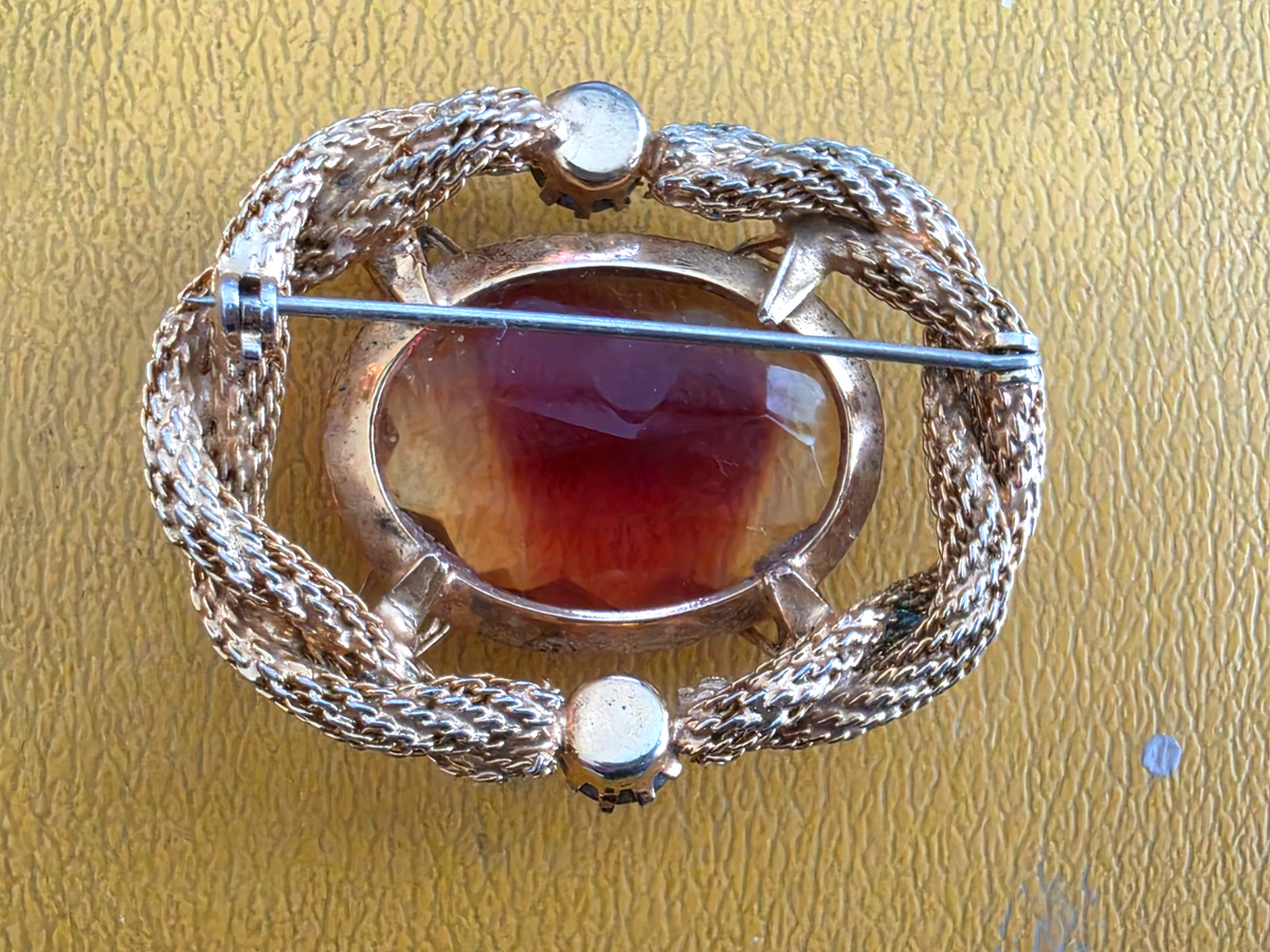 VINTAGE LARGE FACETED MULTI COLORED GLASS GOLD TONE MESH AB STONE BROOCH PIN