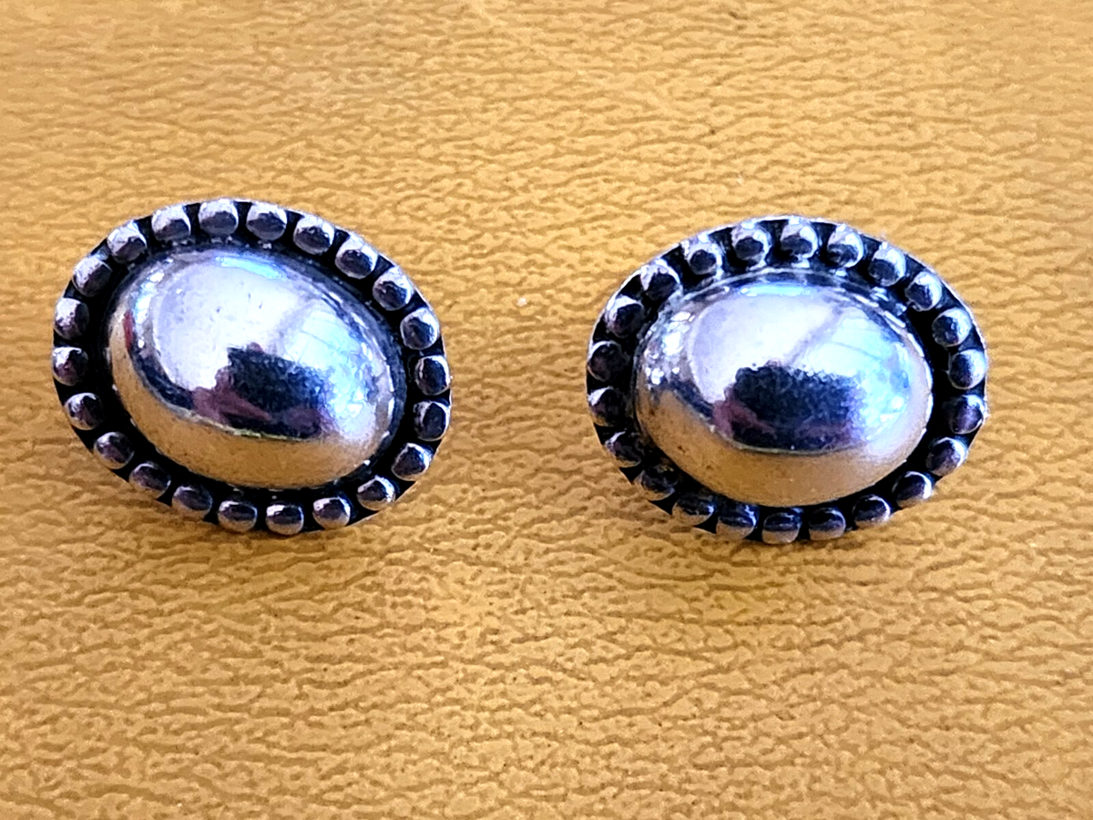 Vintage 925 Sterling Silver Pierce Earrings Mexico