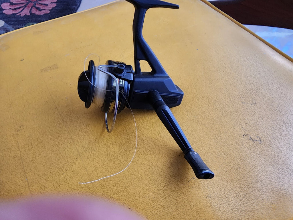 Daiwa "Mark Of Precision" S10A Spinning Reel Works Great