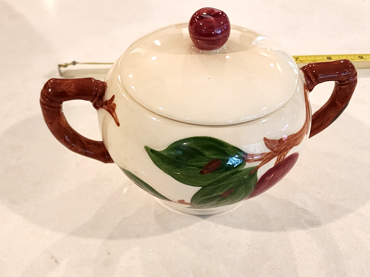 Vintage Franciscan Apple Sugar Bowl and Lid USA made 3 1/2"