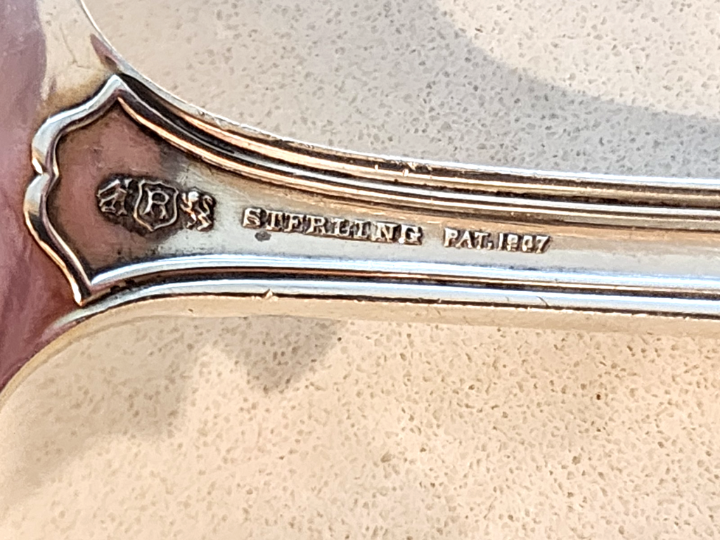 Hepplewhite by Reed and Barton Sterling Silver Fish Serving Fork Pierced Fancy