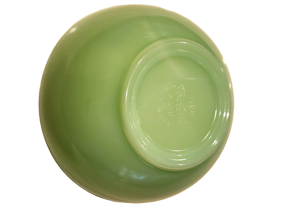 Vintage *JADEITE FIRE-KING 5” CHILI BOWL* Green Glass Ovenware Oven Ware