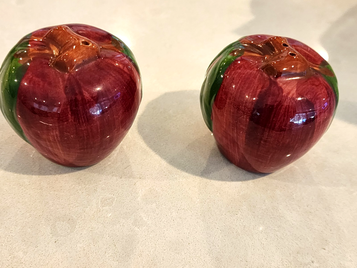 Vintage Franciscan Apple Shaped Salt & Pepper Shakers, Hand Painted , Made in US