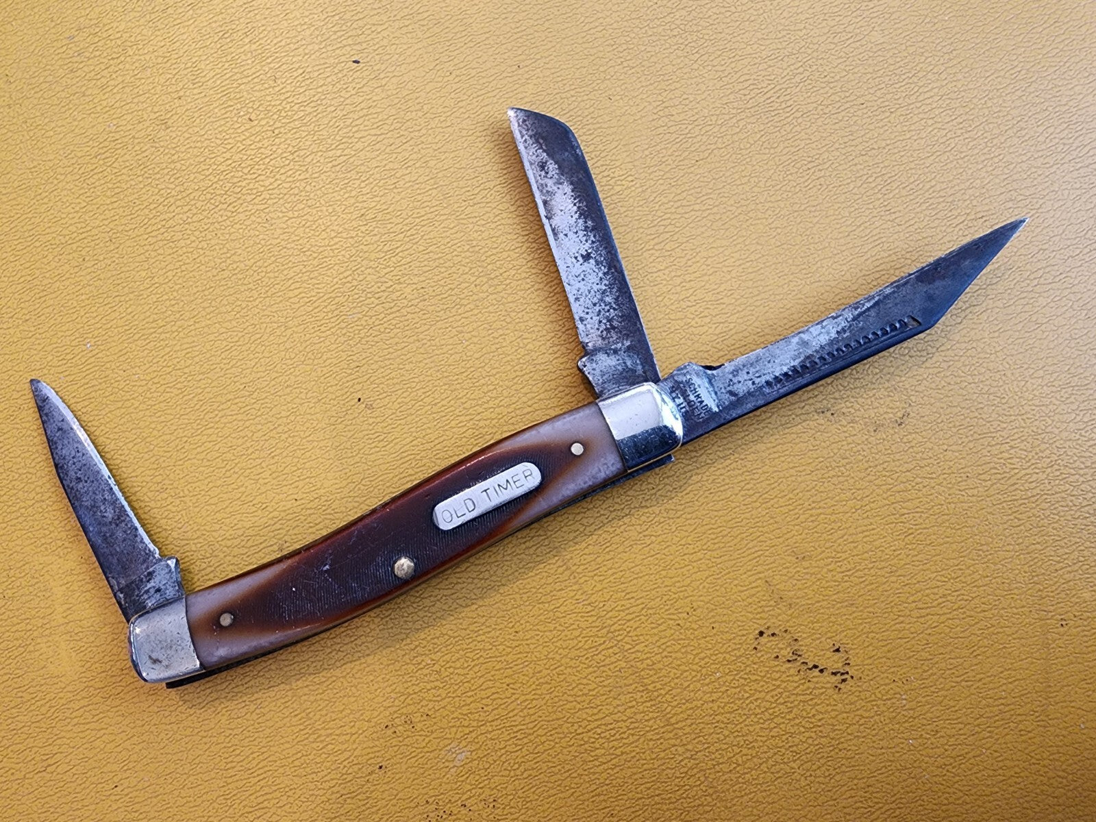 OLD TIMER Schrade 3 Blade Pocket Knife 80T Blade Made In The USA
