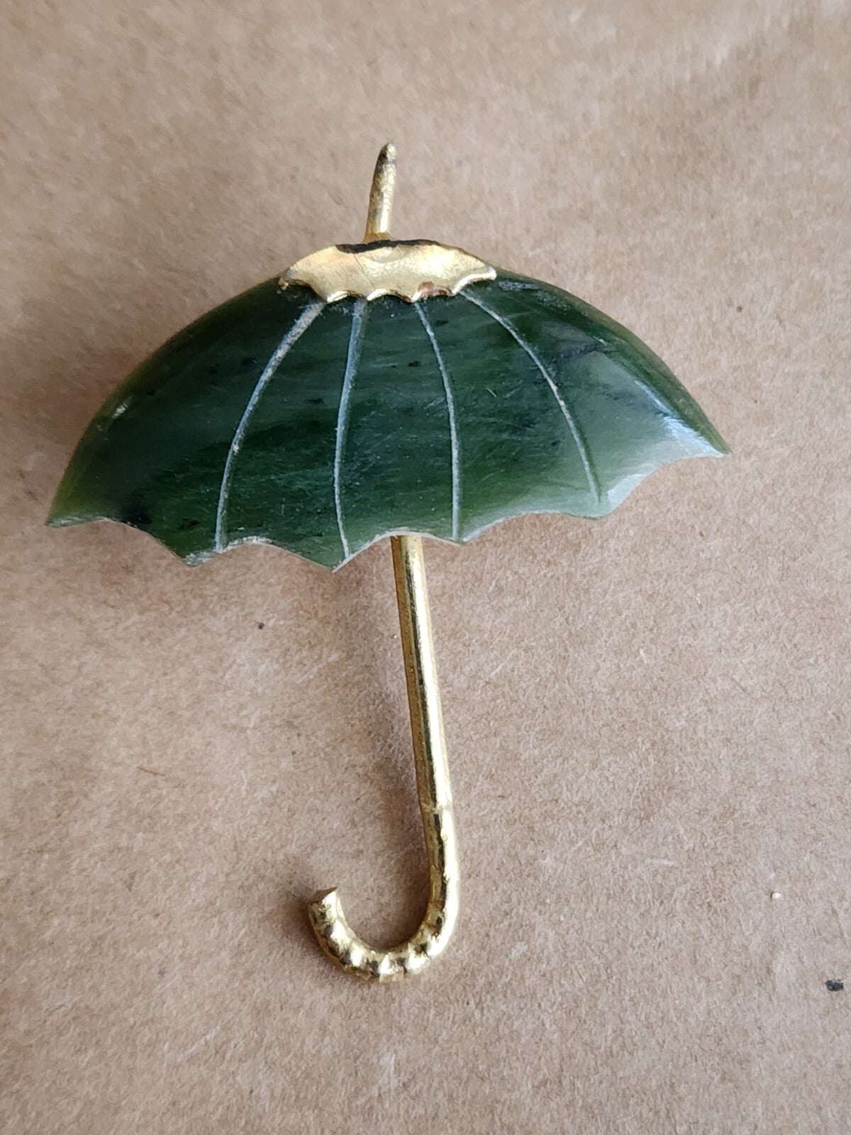 Vtg 1966 Designer Swoboda Brooch Pin Jade Grade A Green Carved Umbrella Gold Pl