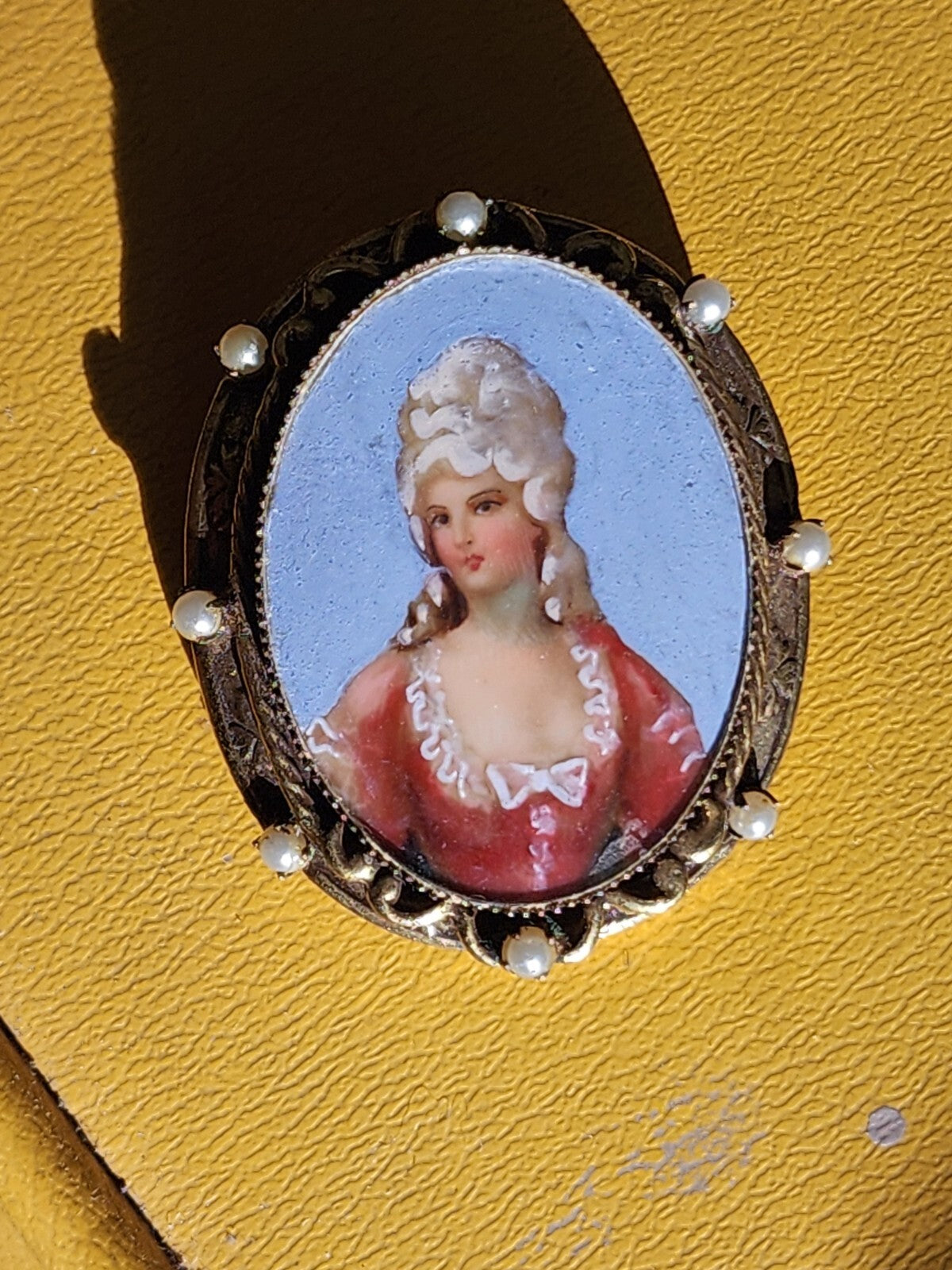 Antique Hand Painted Miniature Brooch/Pendant Seeded Pearls