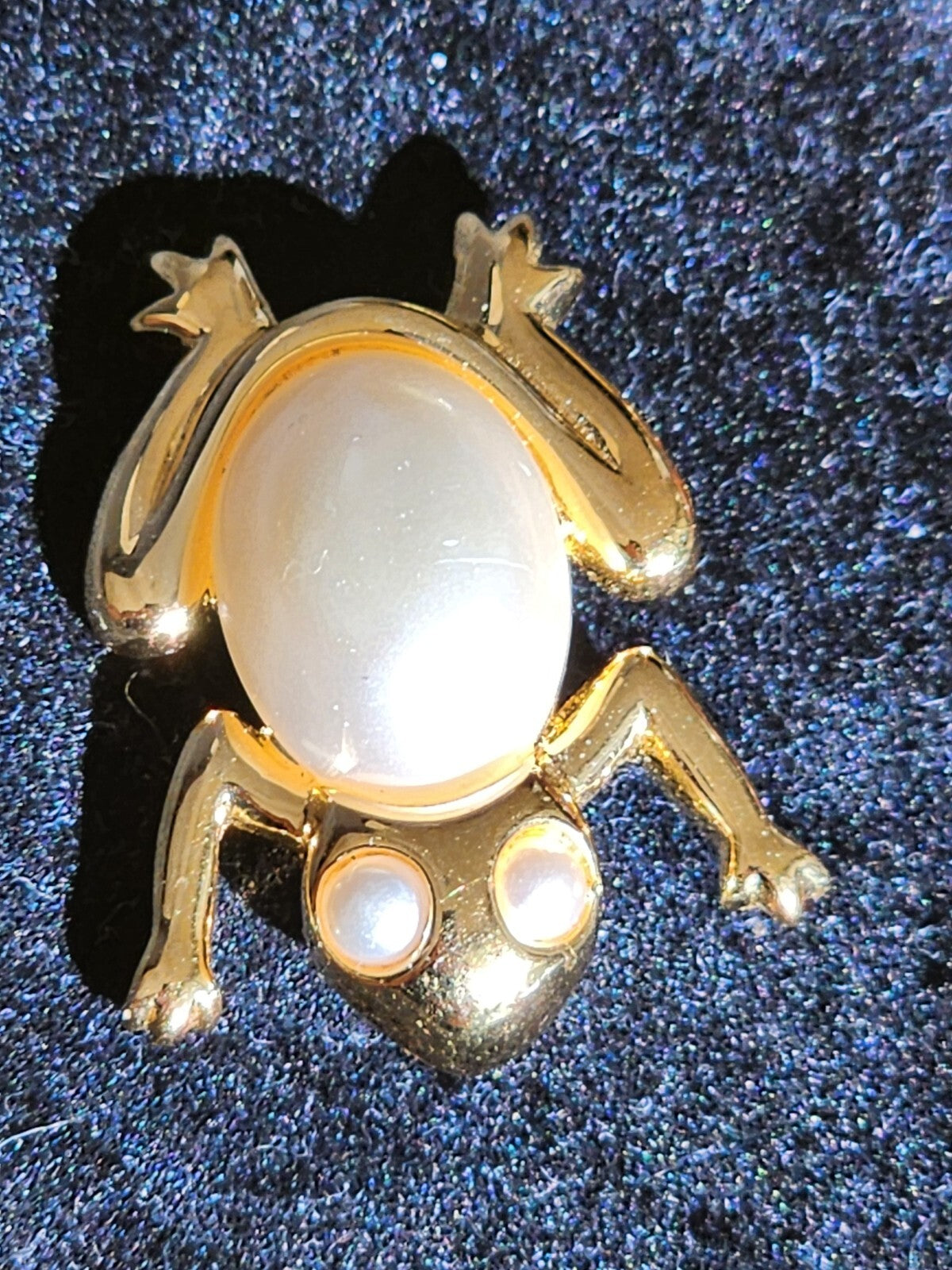 Vintage Gold Tone Faux Pearl Napier Frog Pin Brooch