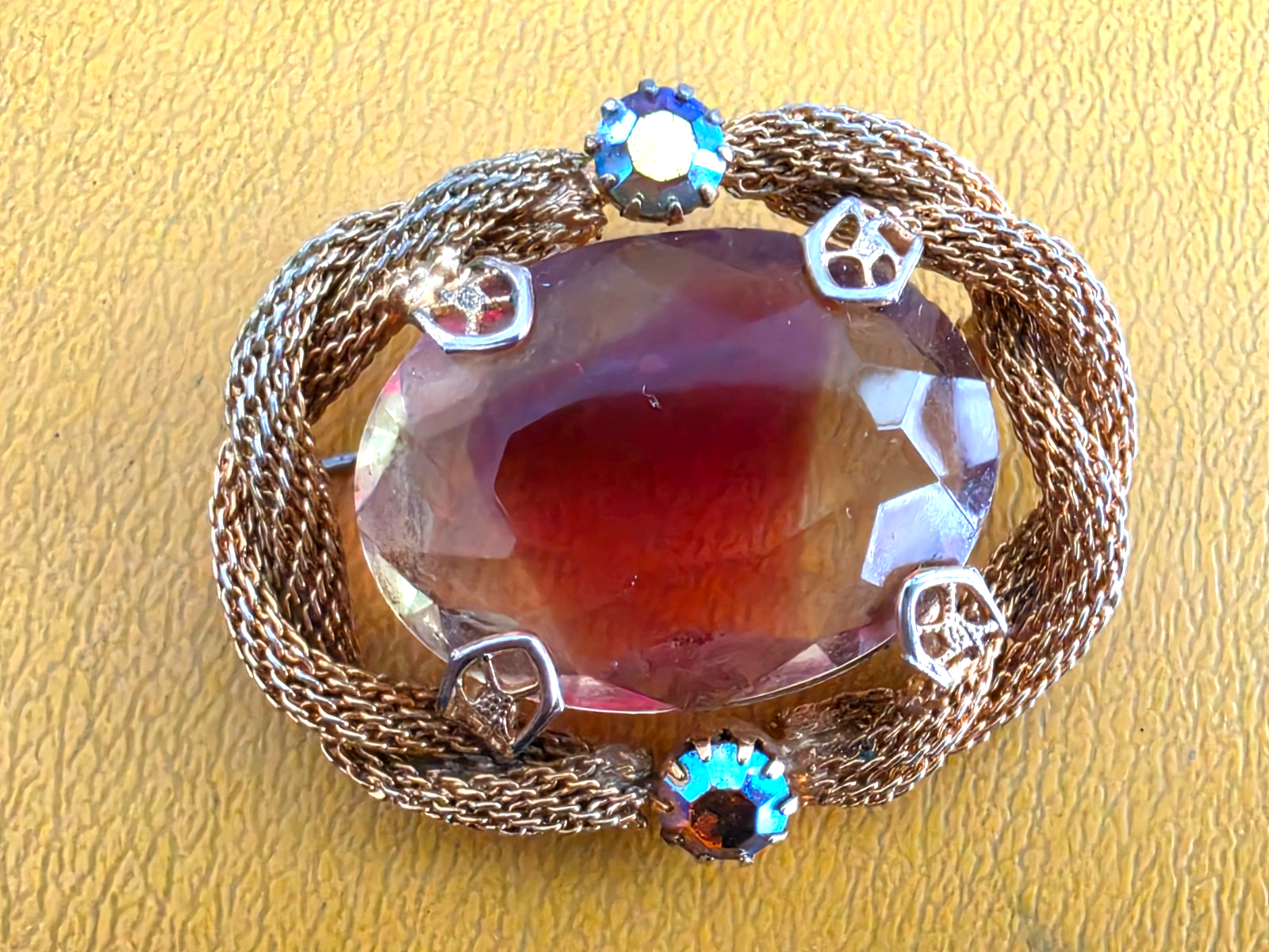 VINTAGE LARGE FACETED MULTI COLORED GLASS GOLD TONE MESH AB STONE BROOCH PIN