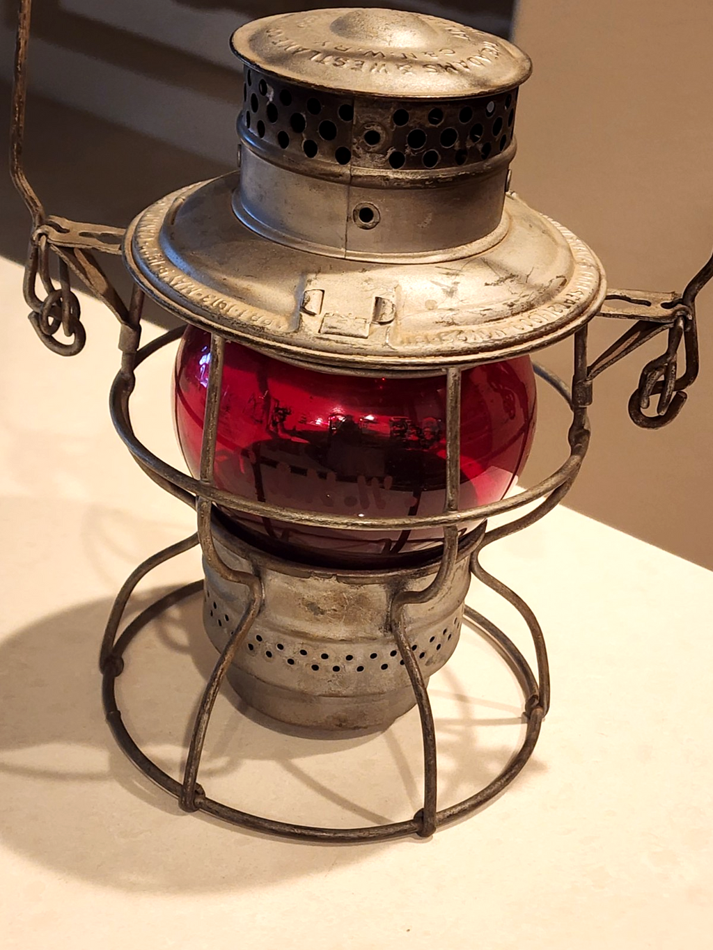 ADAMS & WESTLAKE CO NY-CHICAGO-PHILA ADLAKE  #250 KERO RR LANTERN RED GLOBE
