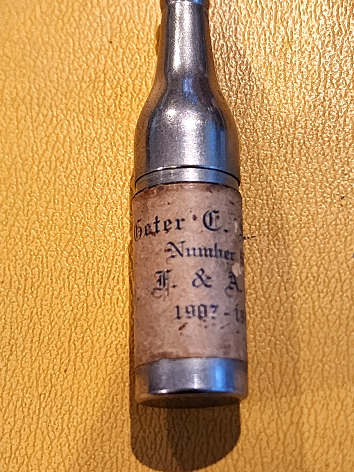 Gater C Shidle Bottle Cigarette Lighter Original