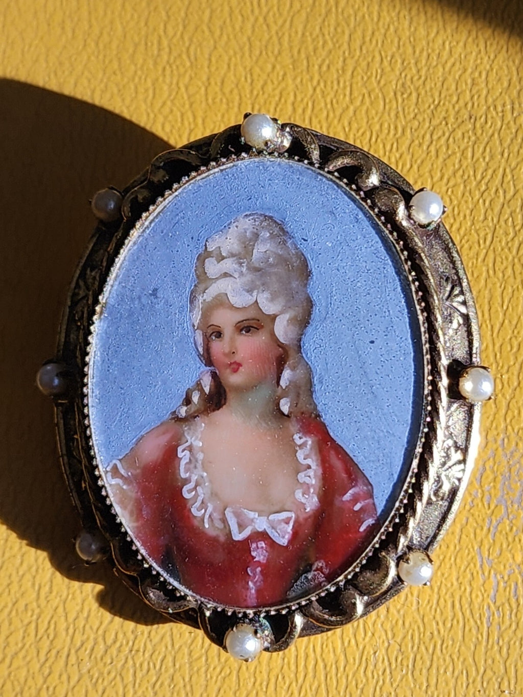 Antique Hand Painted Miniature Brooch/Pendant Seeded Pearls