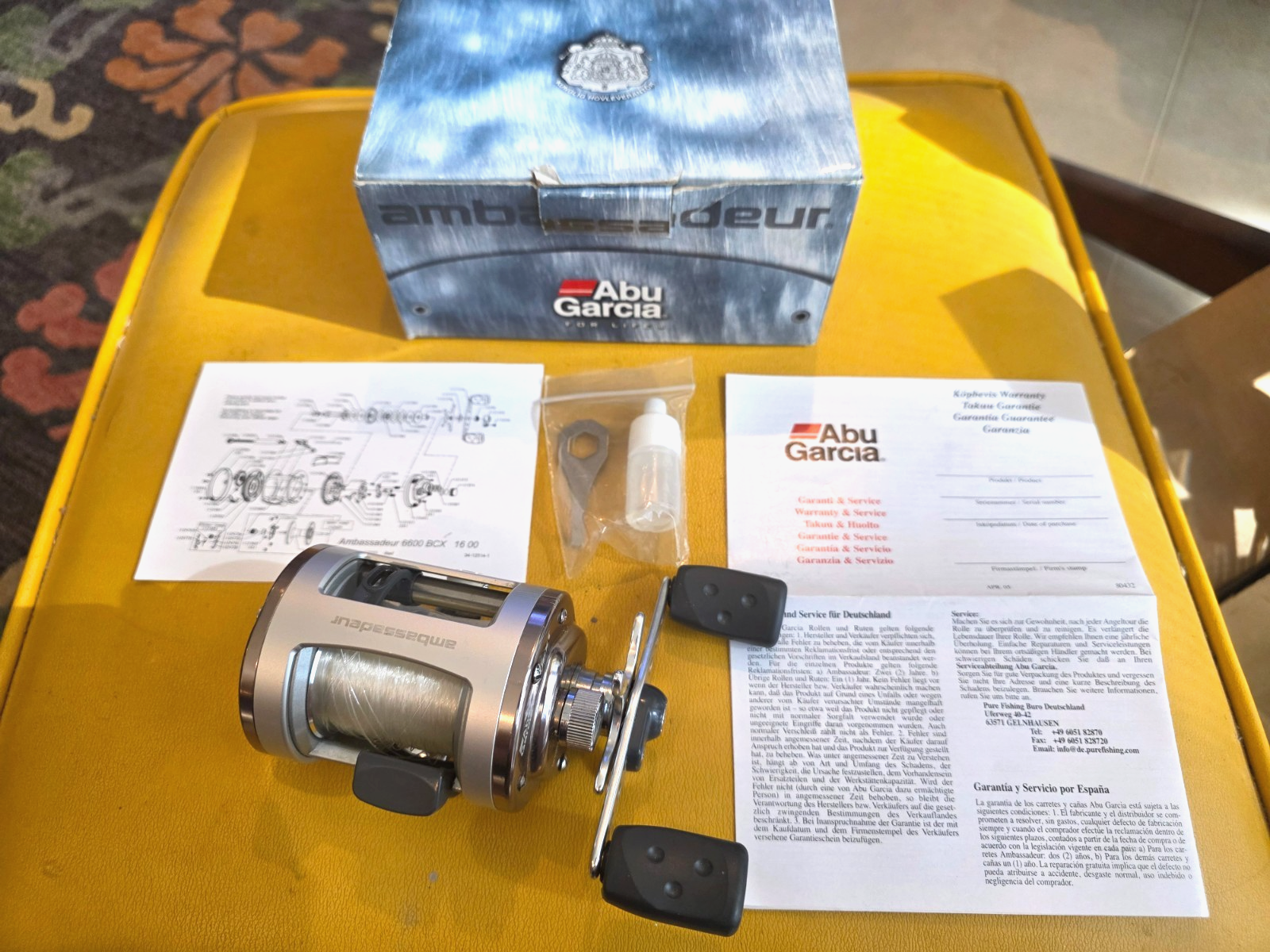 Abu Garcia Ambassadeur 6600EXT Baitcast Reel RH Rare in Box-Vintage