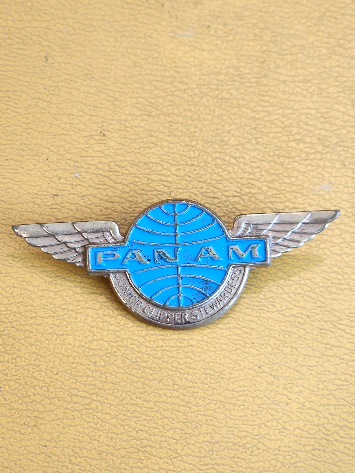 Vtg Pan Am Airlines Jr Clipper Stewardess Flight Attendant Metal Wings Pin Badge
