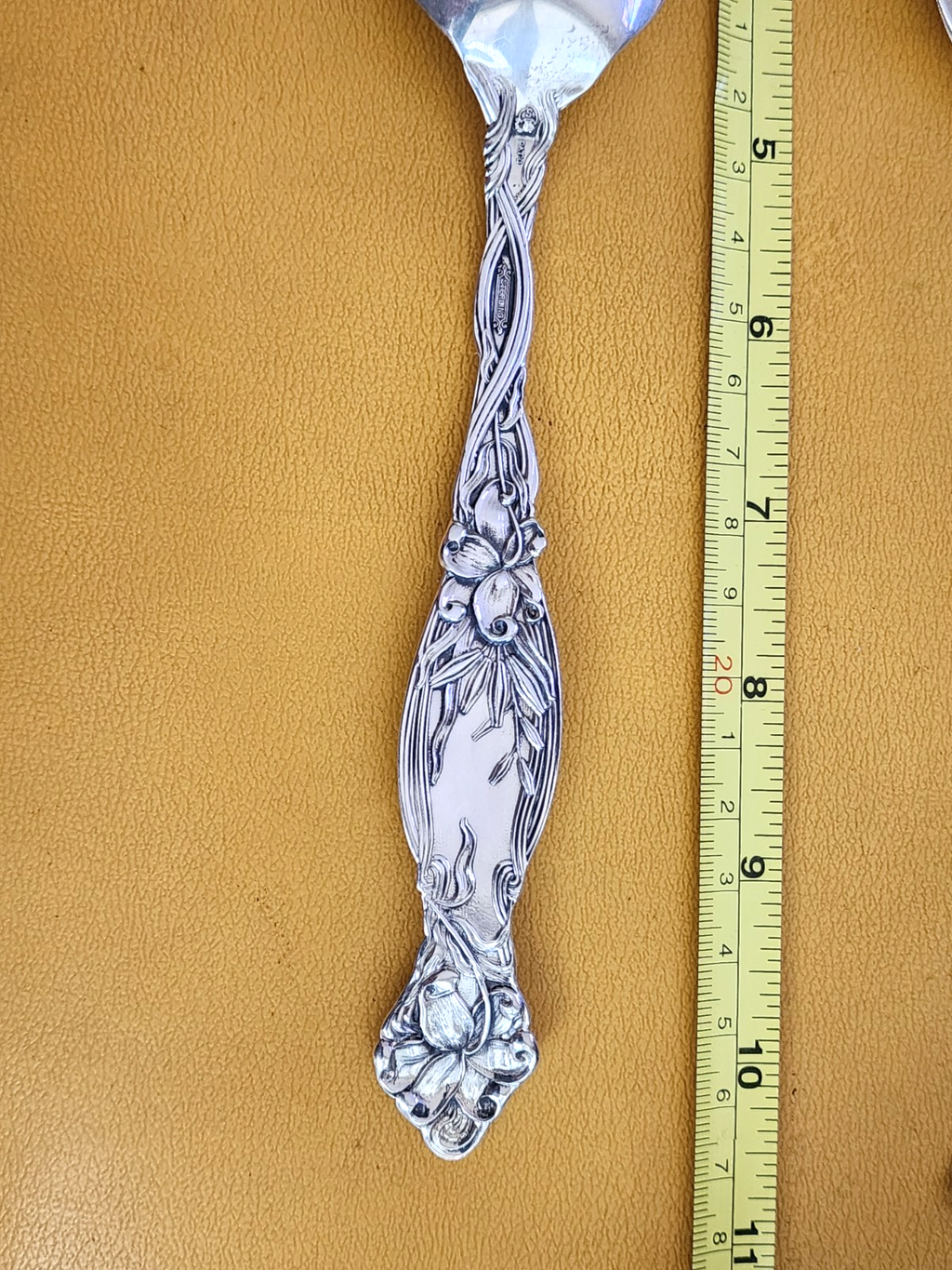Frontenac by International Sterling Silver Pierced Serving Spoon original 8 5/8"
